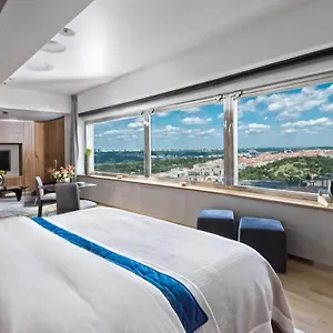Hotel Sky, Praha