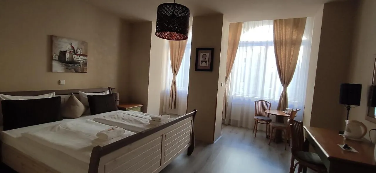 Hotel Augustus Et Otto Prague