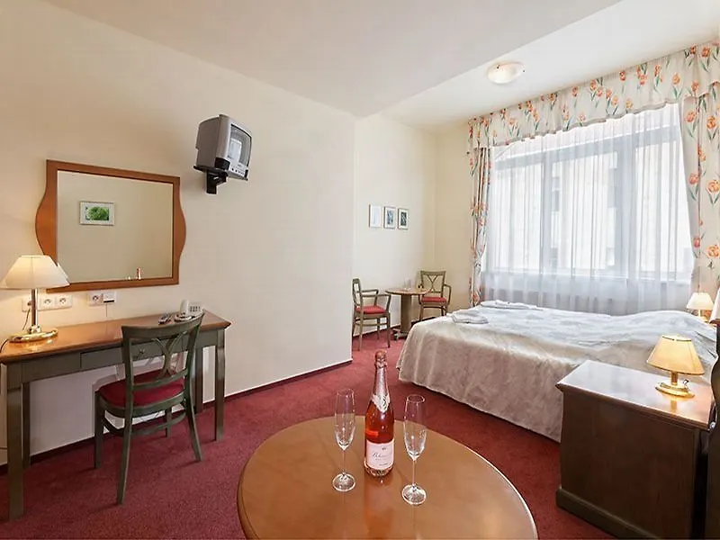 Hotel Augustus Et Otto Prague 4*,  Czech Republic